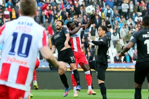 Poluvreme derbija - Umesto golova brojimo prekršaje, Partizan žali za stopostotnom šansom!