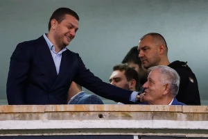 Zdjelar nije jedini, Vazura najavio nove potpise u Humskoj