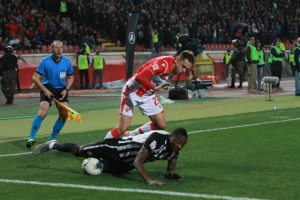 Derbi za zaborav, prekidi, povrede, Zvezda ostala na ''plus 11''