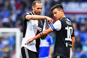 U Juventusu pljušte ponude na sve strane, da li će stići ona prava?