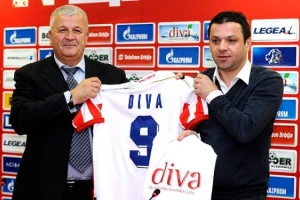 Zvezda uz DIVU na derbi