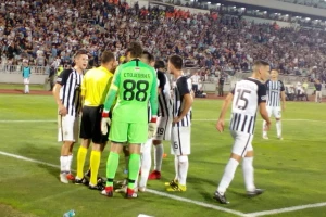 Šok u Humskoj pred derbi!