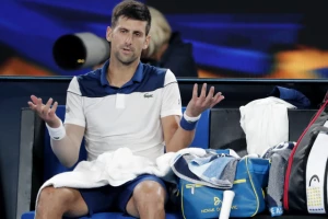 Novak - Današnji poraz je najmanji problem, situacija mnogo ozbiljnija