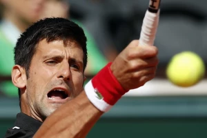 Nole sjajno startovao u Kvinsu!
