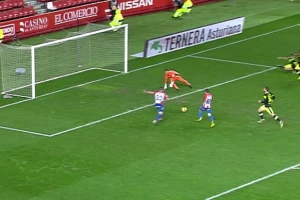 Španci u čudu, Đurđevića saigrač sprečio da postigne gol!