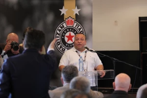 Jedan od vodećih ljudi Partizana jedva ušao na stadion?!