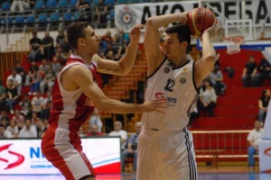 Partizan - Ubedljiva pobeda kao poklon kapitenu!