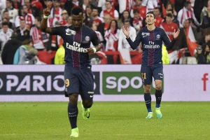 PSŽ "vezuje" defanzivca