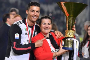 Mama najbolje zna, Ronaldo na udaru mafije!?