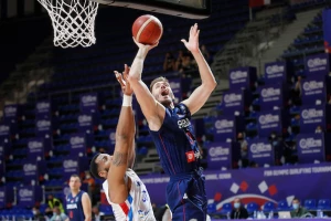 NBA Efes, maestralni Petrušev!