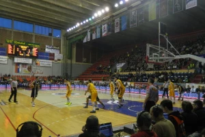 KRK - Partizan na "gurku" do finala!
