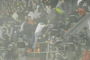 Navijač Zvezde teže povređen
