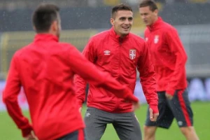 Navijači su oduševljeni - Dušan Tadić je "fudbalski Teo"