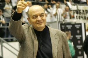 Videli ste Partizanov trio u NBA, kako je Dule Vujošević reagovao?