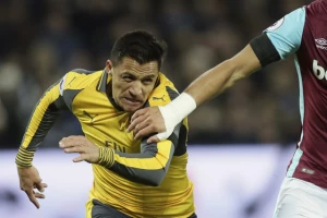 I Džerard prognozira: "Aleksis odlazi, 15 klubova ga traži"