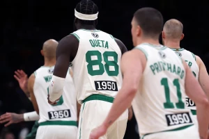 Moćni Seltiksi lako sa oslabljenim Baksima