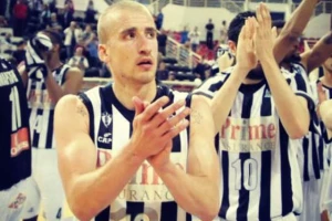 Partizan dovodi pleja iz PAOK-a?