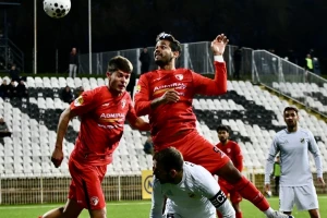 Radnik u plej-ofu, Kragujevčani u plej-autu - ''Đavoli'' skandirali: ''Bandoviću, odlazi!''