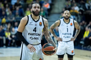 Ponuda koju je Partizan morao da prihvati - Fener se nudio, pobeda ostala u Istanbulu