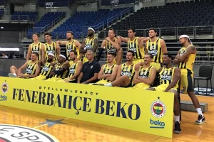 Zvanično - Treći Srbin je na klupi Fenera!