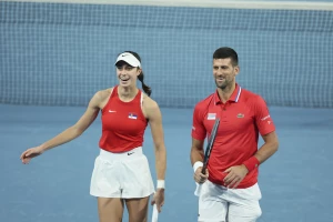 Trijumf osam minuta pre ponoći, Novak i Olga približili Srbiju četvrtfinalu!