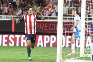 Tregikomedija u Meksiku - Neoprezni golman poklonio pobedu Čivasu