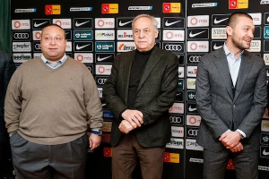 Milorad Vučelić priključen na respirator, Vazura otkrio u kakvom je stanju!