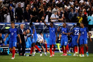 Goleada u Parizu, Francuzi sa desetoricom pobedili Engleze