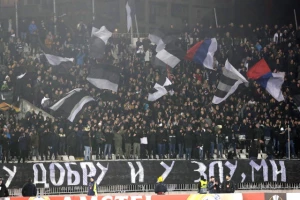 Navijači uglas - Partizan? Očajan! (TVITOVI)