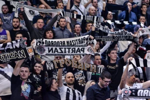 Tvrda utakmica, mnogo grešaka i vođstvo Partizana! (TVITOVI)