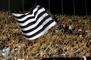 Adidas pozlatio kopačke za Hamesa Rodrigeza (FOTO)