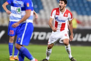 'Štikla' kroz noge - Zbog ovoga Grujića traži 'pola Evrope'!