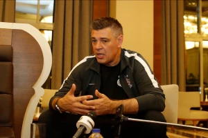 Kakvog trenera ima Partizan - Sa Rusima pričao o Puškinu, Jesenjinu, Merkjuriju, Eltonu Džonu...
