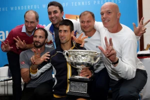 Okuplja se stari tim - Novak vratio još jednog bivšeg trenera