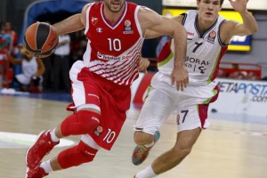 Zvezdini košarkaši dugo sastančili posle debakla, a onda se oglasio Branko Lazić