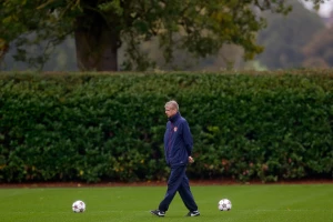 Arsenal neodređen po pitanju budućnosti Arsena Vengera