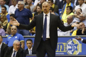 Betis otpustio Žana Tabaka