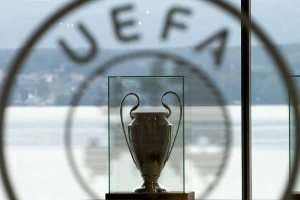 Uefa optužila Ajaks, Dortmund, Liverpul i Salcburg zbog navijača
