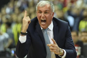 Željko pobesneo na +33 za Fener!