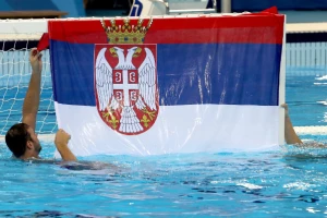 Šampioni velikog srca - "Delfini" uručili pomoć bolnici u Kruševcu
