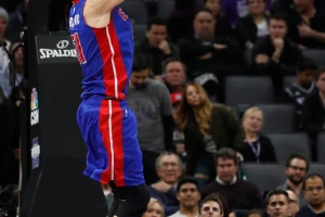 Lebronov rekord, Bobijeva partija sezone!