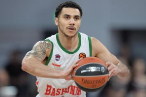 Larkin "ispalio" Baske i vraća se u NBA!