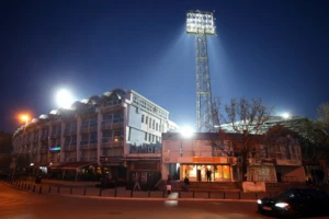 Hilton, vetar i pun stadion - Evo šta Partizan čeka u Podgorici!