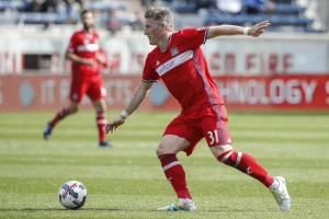 Švajnijev gol slaba uteha, novi poraz Paunovog Čikaga