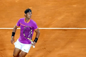 Nadal u finalu Monte Karla, ali uz veliku pomoć sudija!