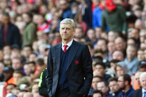 Arsenal vs Mančester junajted - Kakva borba za napadača!