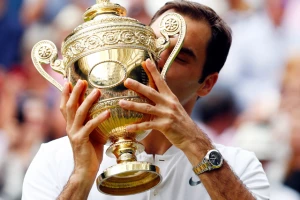 Tviter ''gori'' - Federer slavi 36. rođendan!