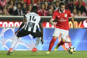 U Lisabonu se ''hvataju za glavu'', Živković odbio milione i izabrao da ne igra?!