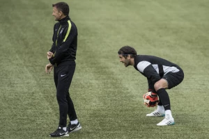 Đukić napravio jednu rokadu - Štoperski tandem M&M, debituje Zdjelar (SASTAV)