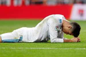 Da li Ronaldo pesnicom udario protivnika?